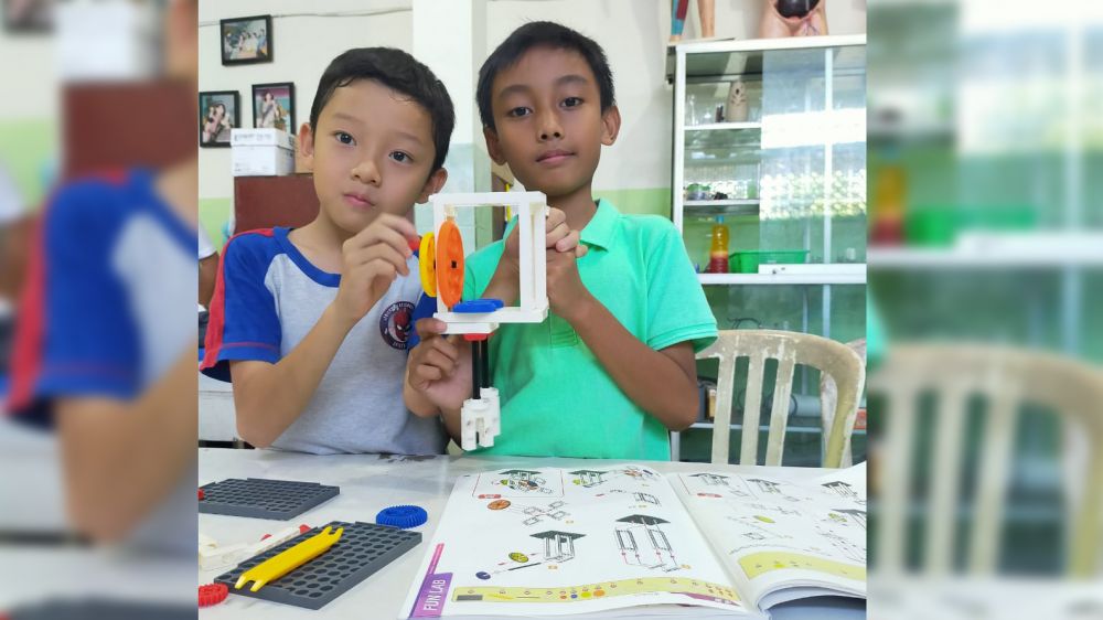 Tim Robotik Sekolah Kristen Aletheia akan  Berlaga di Surabaya