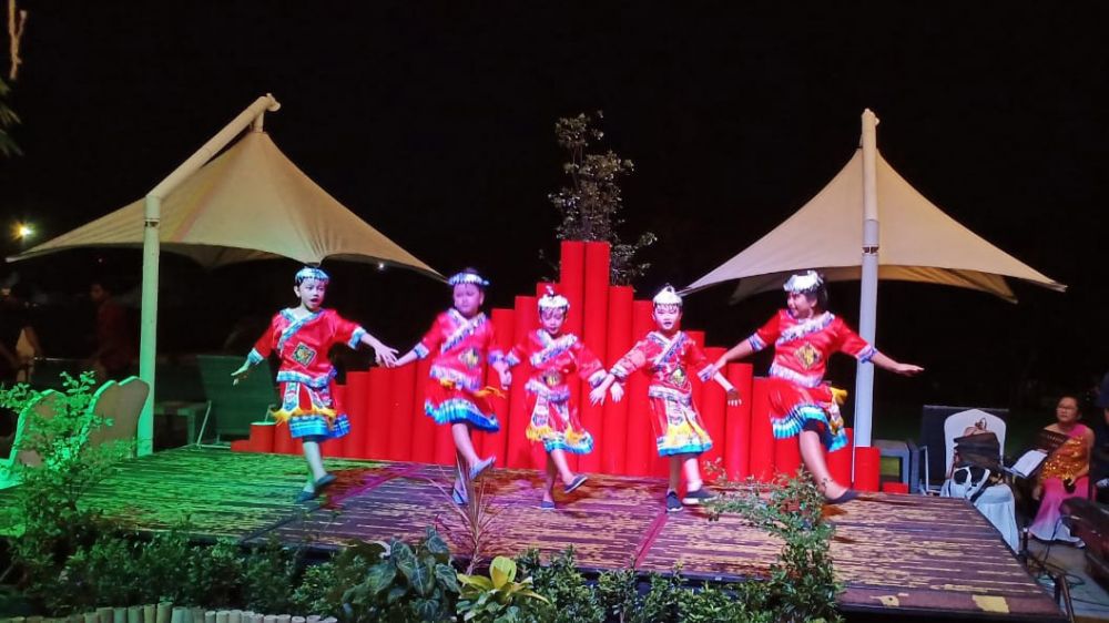 Meriahkan Happy Chinese New Year 2020 di Hotel Lombok ASTORIA
