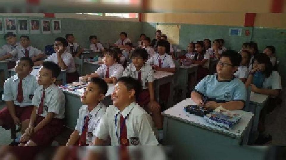 Pelaksanaan Program Kegiatan Literasi SD/SMP Kristen Aletheia Mataram